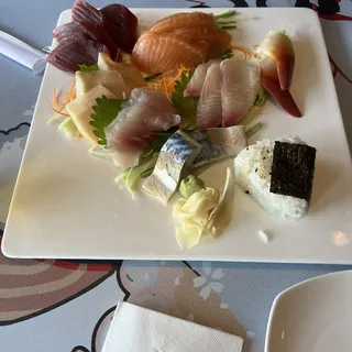 Sashimi Deluxe Combo