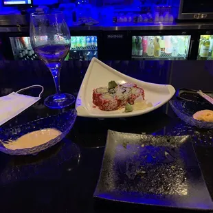 California roll abs Spicy Mayo.