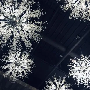 Ceiling decor is dreamy