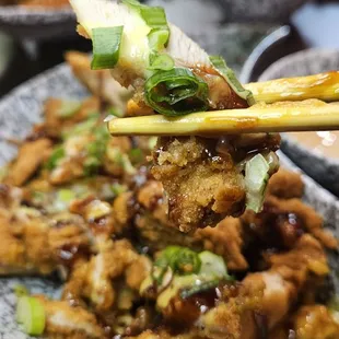 chicken wings and fried chicken, food