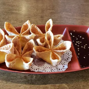 Crab rangoons