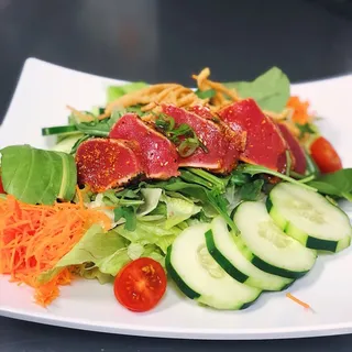 Tuna Tataki Salad