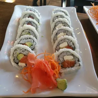 Smoke Salmon Roll