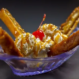 Crispy Caramel Banana with Sundae