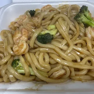 Shrimp udon noodle