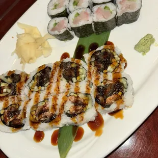 Salmon skin roll and spicy yellow tail