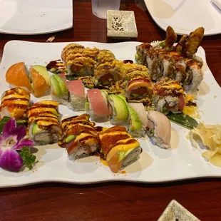 Spider Roll, Yami yami roll, rainbow roll, and something else.