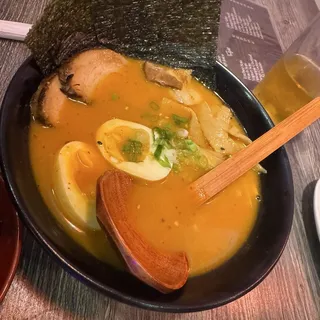 RED TONKATSU RAMEN (spicy)