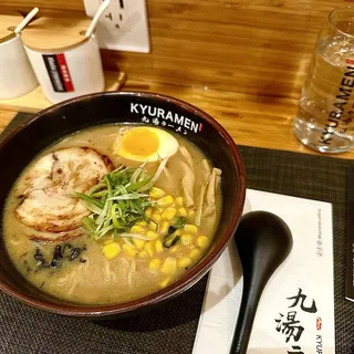 (1) Tokyo Tonkotsu Shouyu Ramen (1)