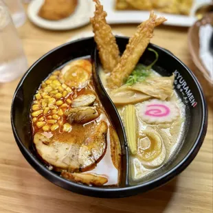 Yinyang ramen bowl