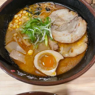 (6) Spicy Tonkotsu Ramen