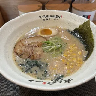 (1) Tonkotsu Shouyu Ramen