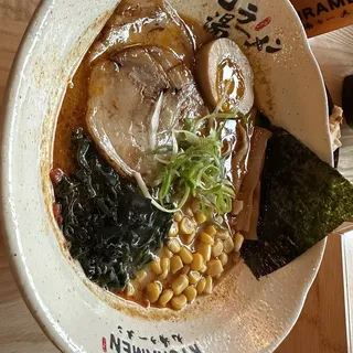 (6) Spicy Tonkotsu Ramen