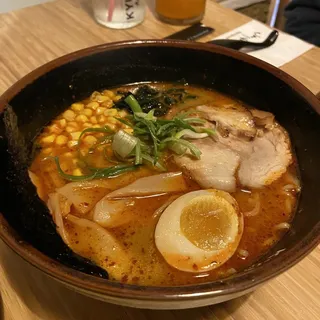 (4) Sapporo Miso Ramen (4)