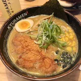 (7B) Curry Ramen W. Tonkatsu (7B)