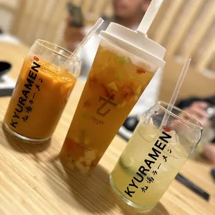 Tea, passion fruit tea and Lemonade