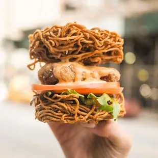 ramen and noodles, food