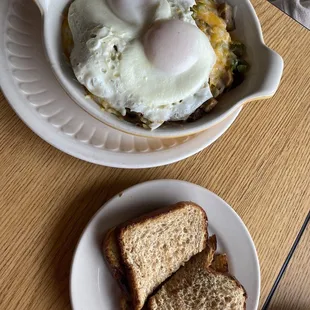Cuyahoga Heights Deep Dish - eggs, hash browns, onions, green peppers, sausage, cheese and gravy