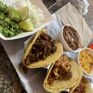 food, chicken wings and fried chicken