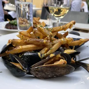 Mussels With Pomme Frites