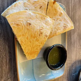Chicken Quesadilla - it was very fulfilling and fresh. Definitely of the better quesadillas I have had. 8.5/10