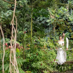 L'Amour by Eric @ Haiku Gardens