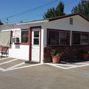 L&amp;D's Country Kitchen