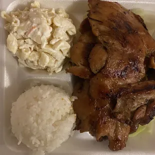 Barbecue Chicken Combination Plate