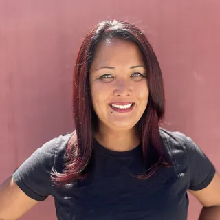 Zynette C.