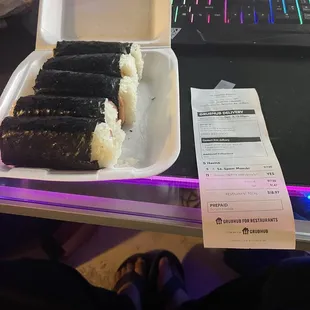 NO SAUCE NO NAPKINS AND NO FORK