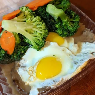 Loco Moco Plate w/ Steamed Vegetables