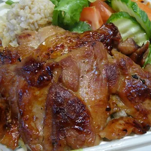 BBQ Chicken Healthy Plate w/ 1 scoop brown rice and side salad.  Still hella food!