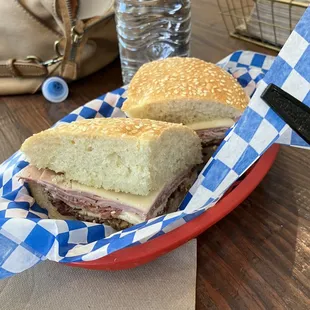 Muffuletta