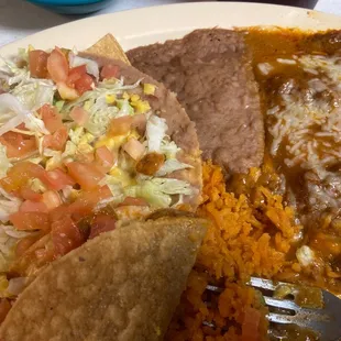 a plate of mexican food