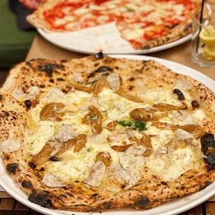 Truffle &amp; Porcini Pizza