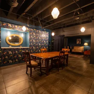 Mezzanine for private parties