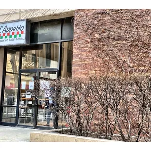 L&apos;Appetito. Corner Huron St /Wabash Ave.  Very Good Italian Deli &amp; Imported Italian foods. Great Coffee &amp; Sweets! Love this One!