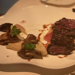 Wagyu with artichoke