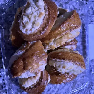 L'Avenue: my favorite gata