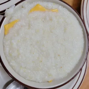 Grits with cheese