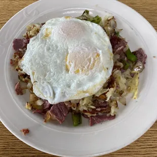 Corned beef hash with eggs