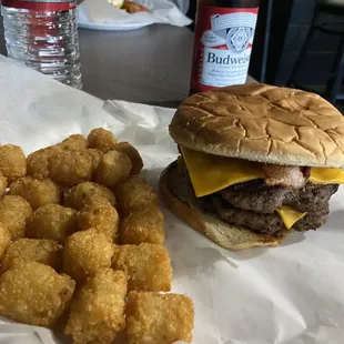 L L's Bar & Grill