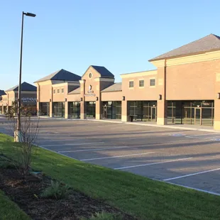 Commercial Hardscapes bring aesthetic appeal to your business.