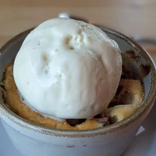 Lemon ice cream and rhubarb dessert