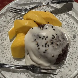 Mango sticky rice