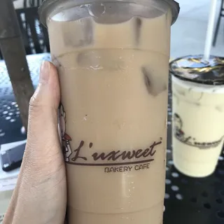 D40. Black Tea Latte