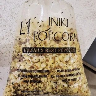 Large Iniki (butter, furikake, sour cream and onion) + scoop of mochi crunch ($)