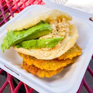 Reina Pepiada Arepa
