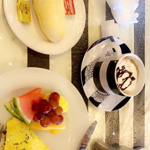 2 egg Omelet and a café mocha
