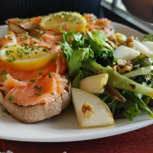 salmon tartine with pear and walnut salad